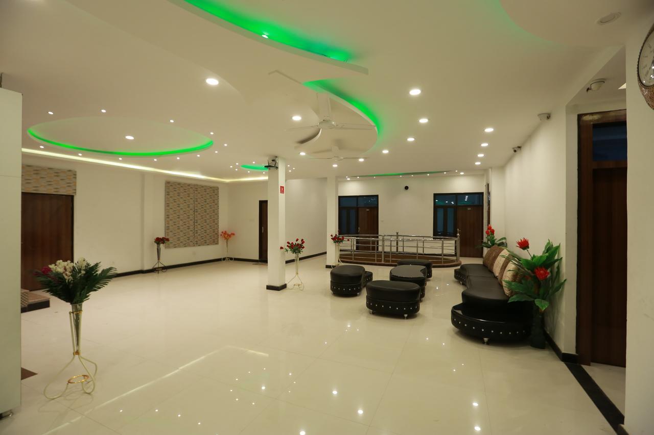 Oyo 8837 Hotel Surya Galaxy Kanpur Exterior foto