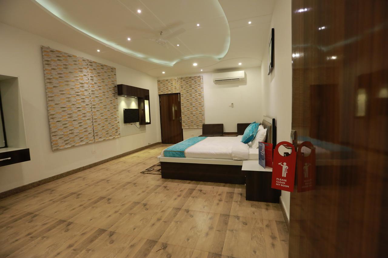 Oyo 8837 Hotel Surya Galaxy Kanpur Exterior foto