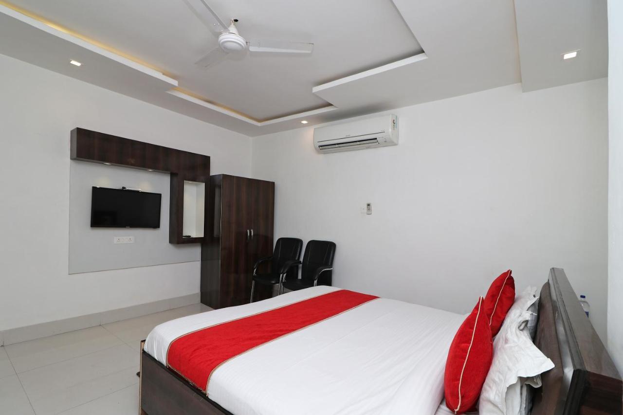 Oyo 8837 Hotel Surya Galaxy Kanpur Exterior foto