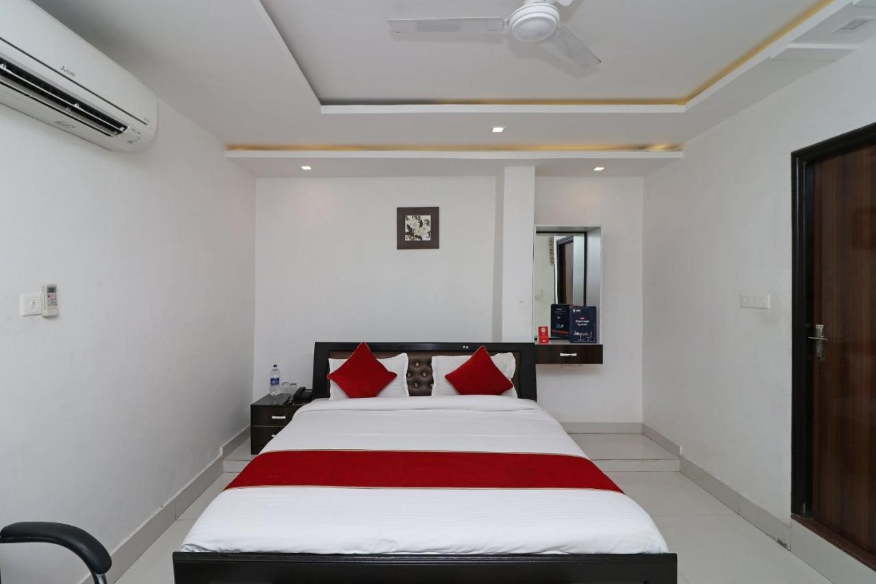 Oyo 8837 Hotel Surya Galaxy Kanpur Exterior foto