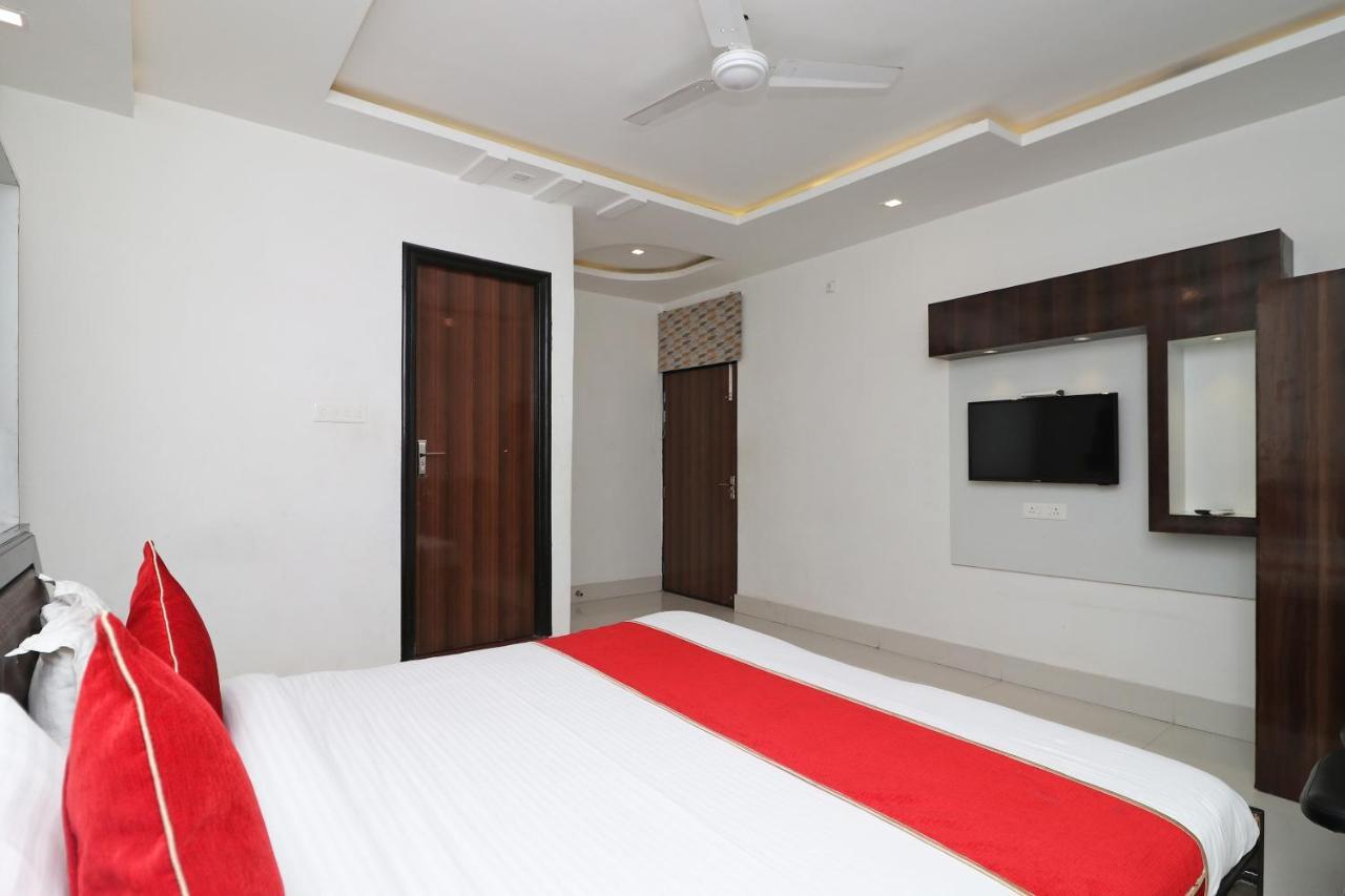 Oyo 8837 Hotel Surya Galaxy Kanpur Exterior foto