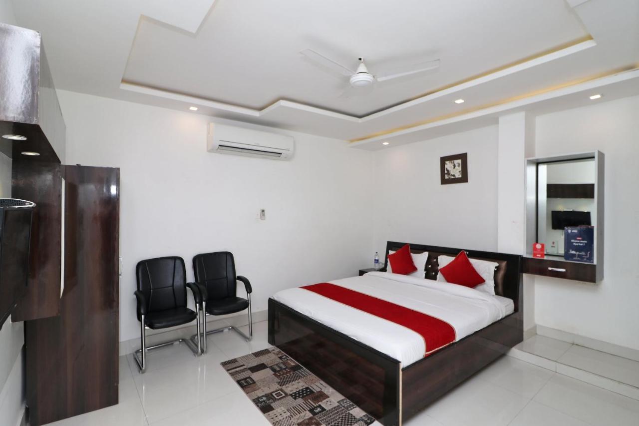 Oyo 8837 Hotel Surya Galaxy Kanpur Exterior foto