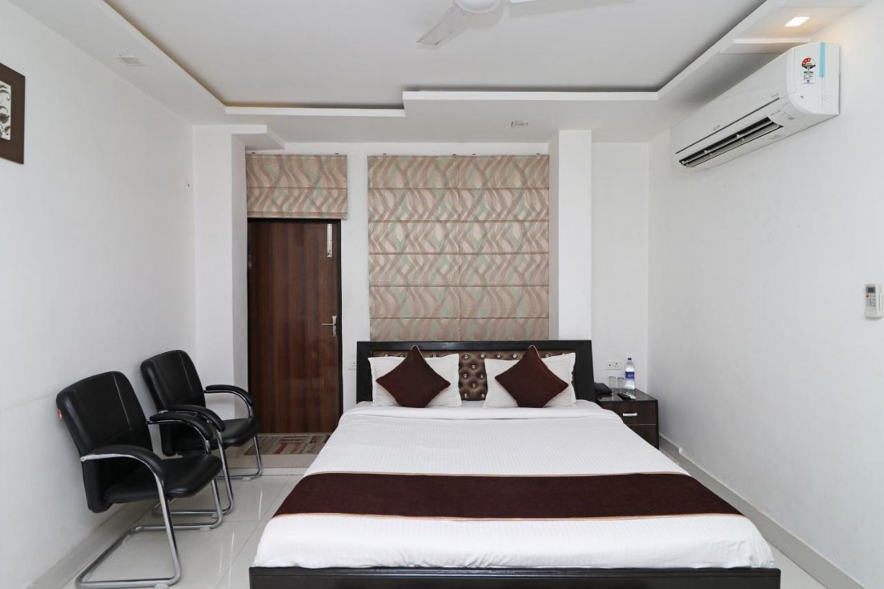 Oyo 8837 Hotel Surya Galaxy Kanpur Exterior foto